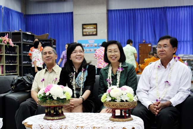 โครงการสืบสานประเพณีวันสงกรานต ์ วันอังคารที่ 9 เมษายน 2556 เวลา 08.30 - 13.00 น. ณ ห้องแหล่งการเรียนรู้ คณะศึกษาศาสตร์ มหาวิทยาลัยทักษิณ ภาพที่ 206