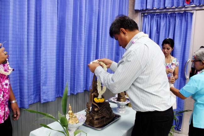 โครงการสืบสานประเพณีวันสงกรานต ์ วันอังคารที่ 9 เมษายน 2556 เวลา 08.30 - 13.00 น. ณ ห้องแหล่งการเรียนรู้ คณะศึกษาศาสตร์ มหาวิทยาลัยทักษิณ ภาพที่ 212