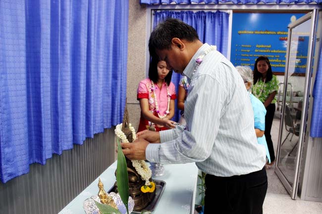 โครงการสืบสานประเพณีวันสงกรานต ์ วันอังคารที่ 9 เมษายน 2556 เวลา 08.30 - 13.00 น. ณ ห้องแหล่งการเรียนรู้ คณะศึกษาศาสตร์ มหาวิทยาลัยทักษิณ ภาพที่ 213