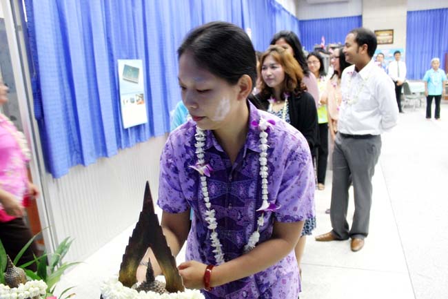 โครงการสืบสานประเพณีวันสงกรานต ์ วันอังคารที่ 9 เมษายน 2556 เวลา 08.30 - 13.00 น. ณ ห้องแหล่งการเรียนรู้ คณะศึกษาศาสตร์ มหาวิทยาลัยทักษิณ ภาพที่ 235