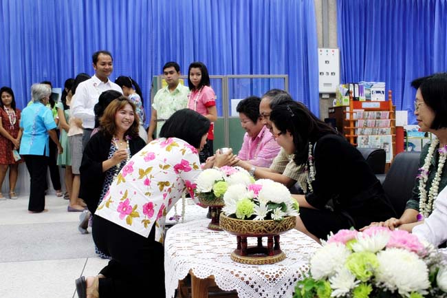 โครงการสืบสานประเพณีวันสงกรานต ์ วันอังคารที่ 9 เมษายน 2556 เวลา 08.30 - 13.00 น. ณ ห้องแหล่งการเรียนรู้ คณะศึกษาศาสตร์ มหาวิทยาลัยทักษิณ ภาพที่ 252
