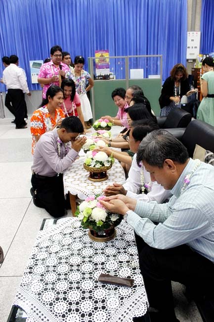 โครงการสืบสานประเพณีวันสงกรานต ์ วันอังคารที่ 9 เมษายน 2556 เวลา 08.30 - 13.00 น. ณ ห้องแหล่งการเรียนรู้ คณะศึกษาศาสตร์ มหาวิทยาลัยทักษิณ ภาพที่ 276