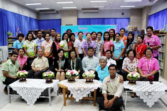 โครงการสืบสานประเพณีวันสงกรานต ์ วันอังคารที่ 9 เมษายน 2556 เวลา 08.30 - 13.00 น. ณ ห้องแหล่งการเรียนรู้ คณะศึกษาศาสตร์ มหาวิทยาลัยทักษิณ ภาพที่ 303