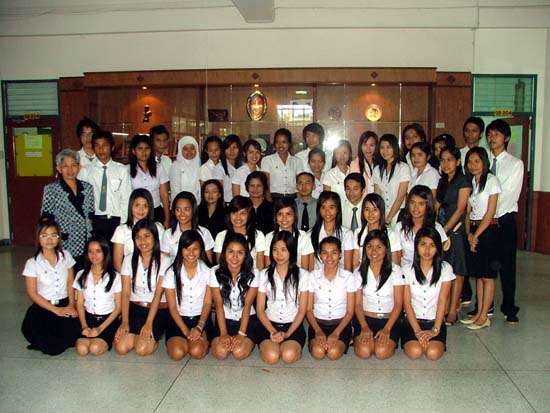 กิจกรรมอบรมและศึกษาดูงานนักศึกษาหลักสูตรครู 5 ปี ภาพที่ 74