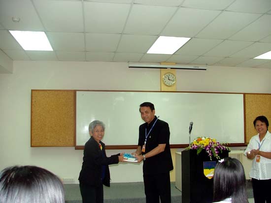 กิจกรรมอบรมและศึกษาดูงานนักศึกษาหลักสูตรครู 5 ปี ภาพที่ 125