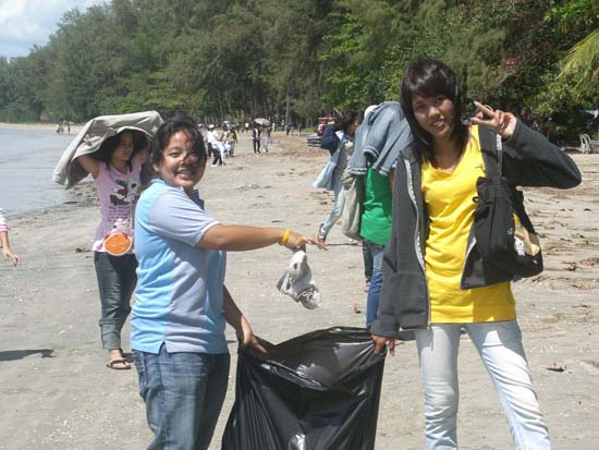 โครงการเยาวชนคนดีบำเพ็ญประโยชน์ ณ หาดปากเมง ภาพที่ 24