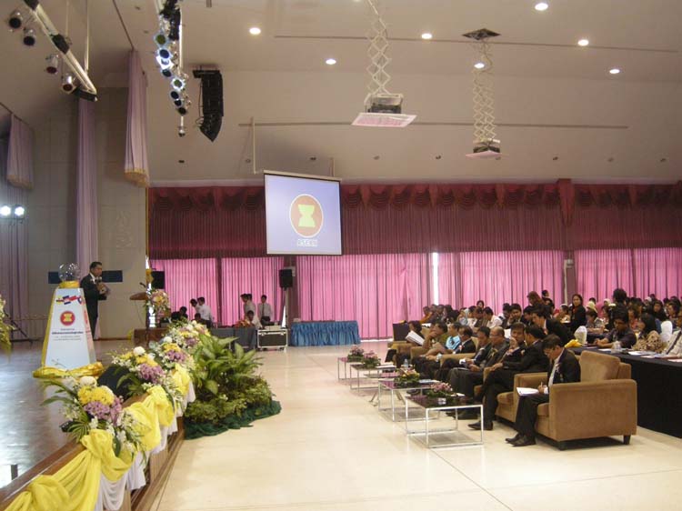 งานทักษิณวิชาการ"วิถีสืบสานความร่วมมือสู่อาเซียน" 14 - 18 สิงหาคม 2555 ภาพที่ 14