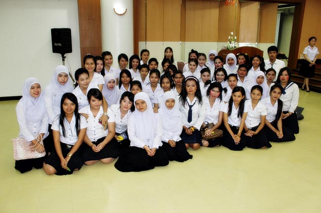 กิจกรรมไหว้ครูและแสดงความขอบคุณครูของนิสิตคณะศึกษาศาสตร์ ภาพที่ 100