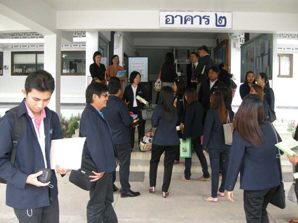 สำนักงานคณะศึกษาศาสตร์ ศึกษาดูงาน ณ คณะศึกษาศาสตร์ มหาวิทยาลัยเชียงใหม่ ในวันที่ 2 กุมภาพันธ์ พ.ศ. 2555 ภาพที่ 37