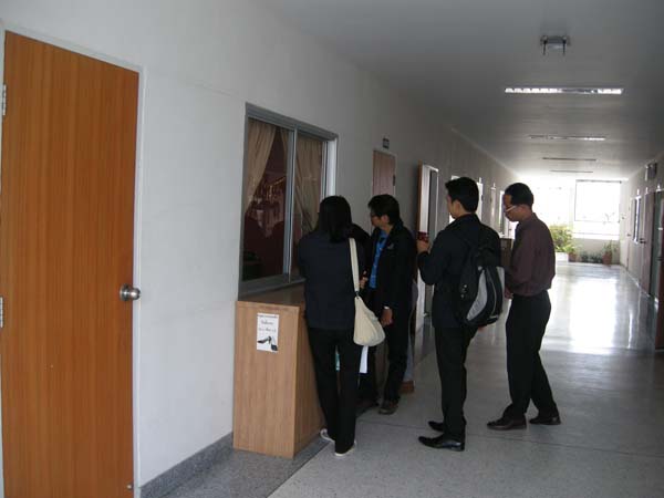 สำนักงานคณะศึกษาศาสตร์ ศึกษาดูงาน ณ คณะศึกษาศาสตร์ มหาวิทยาลัยเชียงใหม่ ในวันที่ 2 กุมภาพันธ์ พ.ศ. 2555 ภาพที่ 61