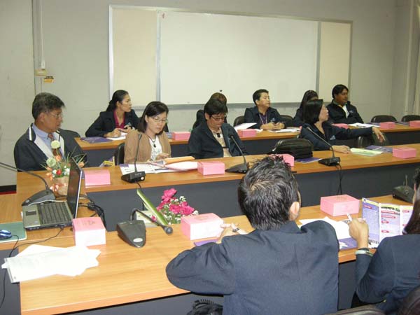 สำนักงานคณะศึกษาศาสตร์ ศึกษาดูงาน ณ คณะครุศาสตร์ มหาวิทยาลัยราชภัฏเชียงใหม่ ในวันที่ 3 กุมภาพันธ์ พ.ศ. 2555 ภาพที่ 5