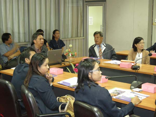 สำนักงานคณะศึกษาศาสตร์ ศึกษาดูงาน ณ คณะครุศาสตร์ มหาวิทยาลัยราชภัฏเชียงใหม่ ในวันที่ 3 กุมภาพันธ์ พ.ศ. 2555 ภาพที่ 6