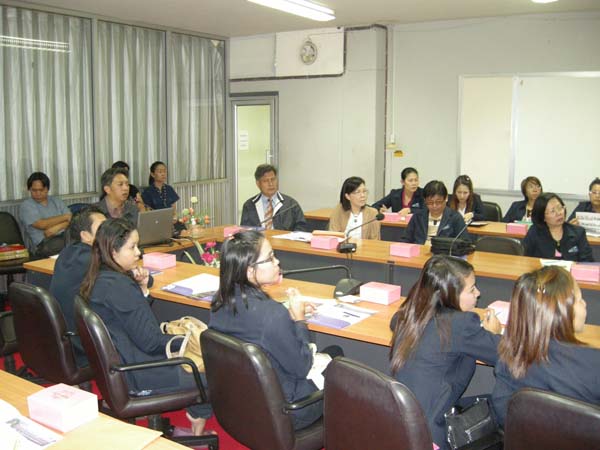 สำนักงานคณะศึกษาศาสตร์ ศึกษาดูงาน ณ คณะครุศาสตร์ มหาวิทยาลัยราชภัฏเชียงใหม่ ในวันที่ 3 กุมภาพันธ์ พ.ศ. 2555 ภาพที่ 7