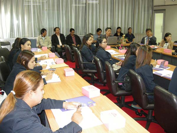 สำนักงานคณะศึกษาศาสตร์ ศึกษาดูงาน ณ คณะครุศาสตร์ มหาวิทยาลัยราชภัฏเชียงใหม่ ในวันที่ 3 กุมภาพันธ์ พ.ศ. 2555 ภาพที่ 10