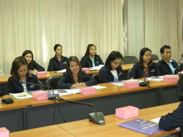 สำนักงานคณะศึกษาศาสตร์ ศึกษาดูงาน ณ คณะครุศาสตร์ มหาวิทยาลัยราชภัฏเชียงใหม่ ในวันที่ 3 กุมภาพันธ์ พ.ศ. 2555 ภาพที่ 16
