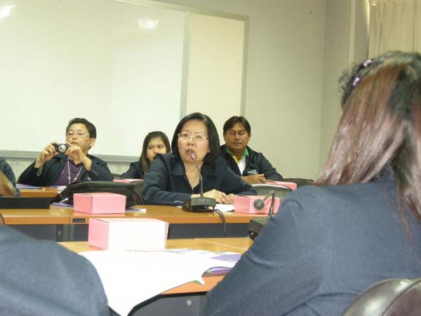 สำนักงานคณะศึกษาศาสตร์ ศึกษาดูงาน ณ คณะครุศาสตร์ มหาวิทยาลัยราชภัฏเชียงใหม่ ในวันที่ 3 กุมภาพันธ์ พ.ศ. 2555 ภาพที่ 32