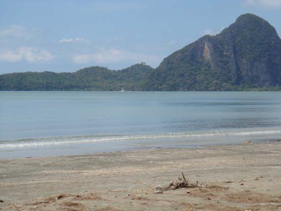 โครงการเยาวชนคนดีบำเพ็ญประโยชน์ ณ หาดปากเมง ภาพที่ 67