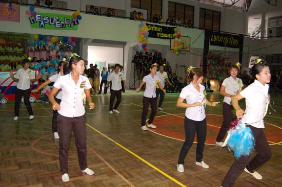 กิจกรรมกีฬาสีและประกวดกองเชียร์ คณะศึกษาศาสตร์ ภาพที่ 49