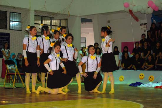 กิจกรรมกีฬาสีและประกวดกองเชียร์ คณะศึกษาศาสตร์ ภาพที่ 52
