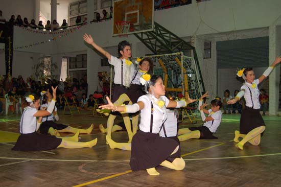 กิจกรรมกีฬาสีและประกวดกองเชียร์ คณะศึกษาศาสตร์ ภาพที่ 55