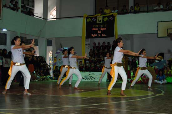 กิจกรรมกีฬาสีและประกวดกองเชียร์ คณะศึกษาศาสตร์ ภาพที่ 63