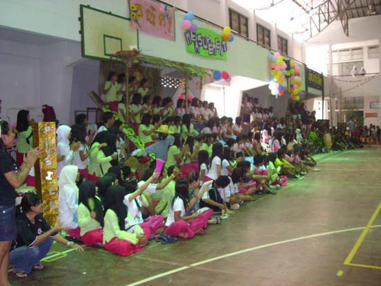 กิจกรรมกีฬาสีและประกวดกองเชียร์ คณะศึกษาศาสตร์ ภาพที่ 128