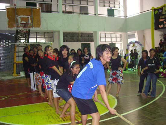 กิจกรรมกีฬาสีและประกวดกองเชียร์ คณะศึกษาศาสตร์ ภาพที่ 131