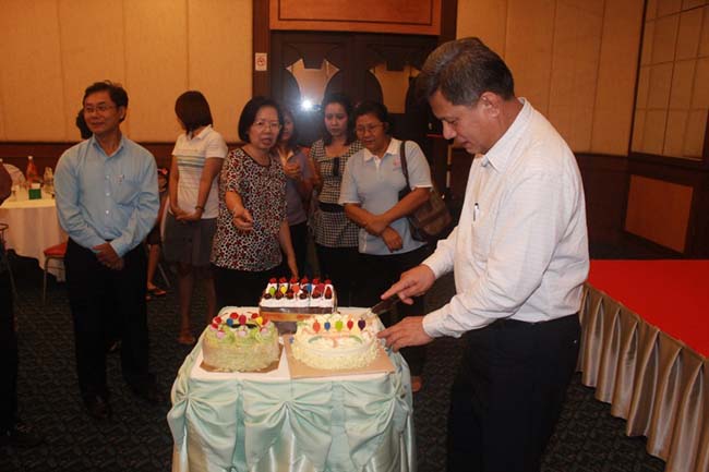 งานแสดงความยินดีเนื่องในวันคล้ายวันเกิดคณบดีคณะศึกษาศาสตร์ ภาพที่ 105