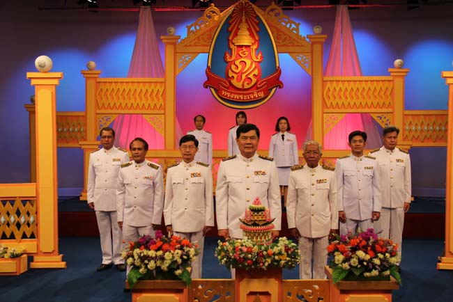 คณะผู้บริหารมหาวิทยาลัยทักษิณเข้าร่วมบันทึกเทปรายการพิเศษ ถวายพระพร “86 พรรษา มหาราชัน” ณ ห้องส่ง สถานีวิทยุโทรทัศน์แห่งประเทศไทย ช่อง 11 หาดใหญ่ อำเภอหาดใหญ่ จังหวัดสงขลา ภาพที่ 5