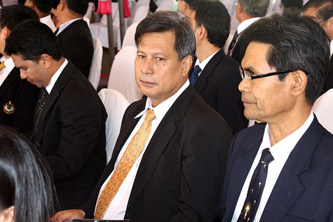 อาจารย์เกษม สุริยกัณฑ์ คณบดีคณะศึกษาศาสตร์ ร่วมพิธีวางศิลาฤกษ์หอเปรมดนตรี วันที่ 29 สิงหาคม 2556 ณ สวนประวัติศาสตร์ พลเอกเปรม ติณสูลานนท์