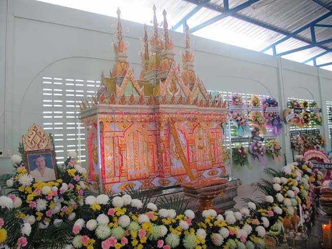 ร่วมงานฌาปนกิจมารดาบุคลากรสำนักงานคณะวิทยาศาสตร์ ภาพที่ 4