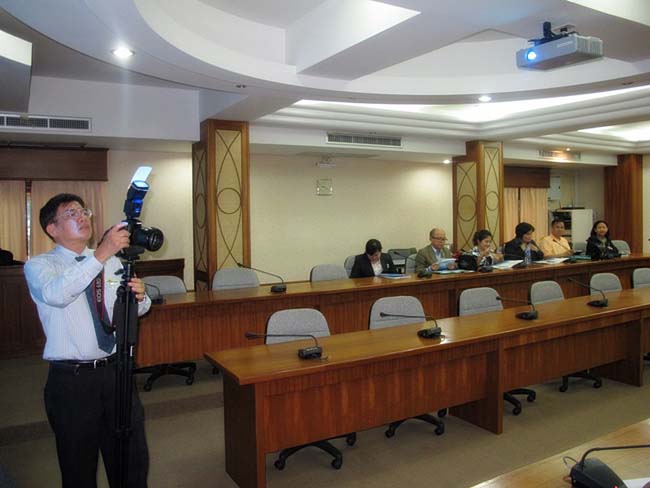 ร่วมต้อนรับ คณะศึกษาดูงาน จากคณะศึกษาศาสตร์ มหาวิทยาลัยศรีนครินทรวิโรฒ วันพุธที่ 7 สิงหาคม 2556 ภาพที่ 10