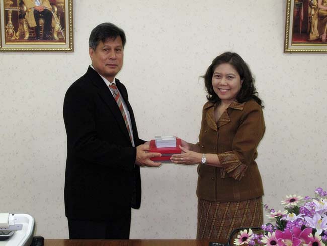 ร่วมต้อนรับ คณะศึกษาดูงาน จากคณะศึกษาศาสตร์ มหาวิทยาลัยศรีนครินทรวิโรฒ วันพุธที่ 7 สิงหาคม 2556 ภาพที่ 75