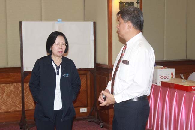 โครงการสัมมนาเชิงปฏิบัติการจัดทำแผนกลยุทธ์พัฒนาสำนักงานคณะศึกษาศาสตร์ ระหว่างวันที่ 29-30 กรกฎาคม 2556