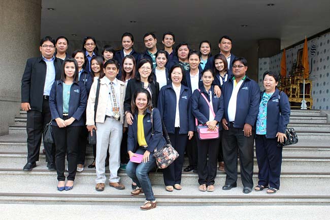 ผู้บริหารและบุคลากรคณะศึกษาศาสตร์ ศึกษาดูงานวิทยาลัยครุศาสตร์ มหาวิทยาลัยธุรกิจบัณฑิตย์ กรุงเทพมหานคร เมื่อวันที่ 6 กันยายน 2556 ภาพที่ 10