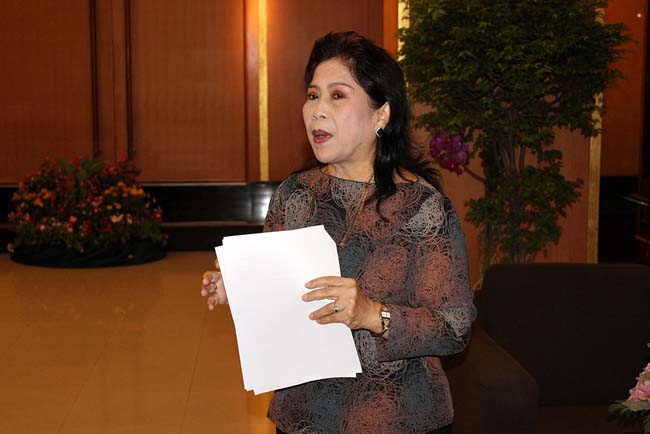 ผู้บริหารและบุคลากรคณะศึกษาศาสตร์ ศึกษาดูงานวิทยาลัยครุศาสตร์ มหาวิทยาลัยธุรกิจบัณฑิตย์ กรุงเทพมหานคร เมื่อวันที่ 6 กันยายน 2556 ภาพที่ 22