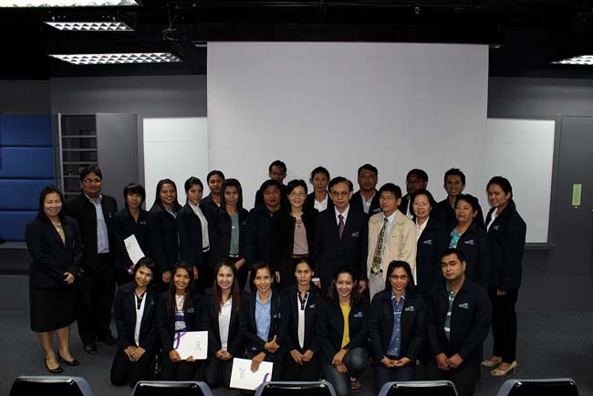 ผู้บริหารและบุคลากรคณะศึกษาศาสตร์ ศึกษาดูงานวิทยาลัยครุศาสตร์ มหาวิทยาลัยธุรกิจบัณฑิตย์ กรุงเทพมหานคร เมื่อวันที่ 6 กันยายน 2556 ภาพที่ 142