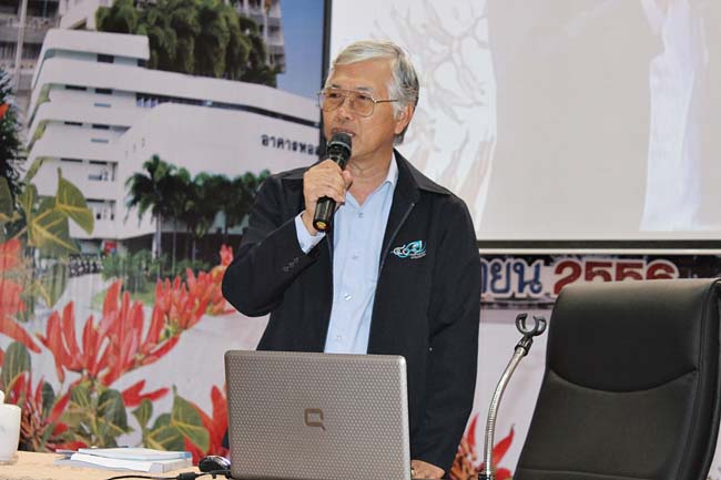 ปฐมนิเทศนิสิตศึกษาศาสตร์ ระดับปริญญาตรี วันที่ 1 มิถุนายน 2556 ณ หอประชุมปาริชาต มหาวิทยาลัยทักษิณ วิทยาเขตสงขลา ภาพที่ 21