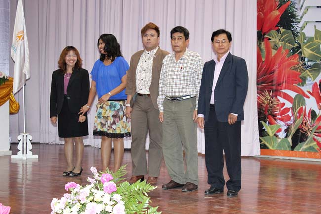 ปฐมนิเทศนิสิตศึกษาศาสตร์ ระดับปริญญาตรี วันที่ 1 มิถุนายน 2556 ณ หอประชุมปาริชาต มหาวิทยาลัยทักษิณ วิทยาเขตสงขลา ภาพที่ 39