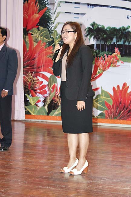 ปฐมนิเทศนิสิตศึกษาศาสตร์ ระดับปริญญาตรี วันที่ 1 มิถุนายน 2556 ณ หอประชุมปาริชาต มหาวิทยาลัยทักษิณ วิทยาเขตสงขลา ภาพที่ 40