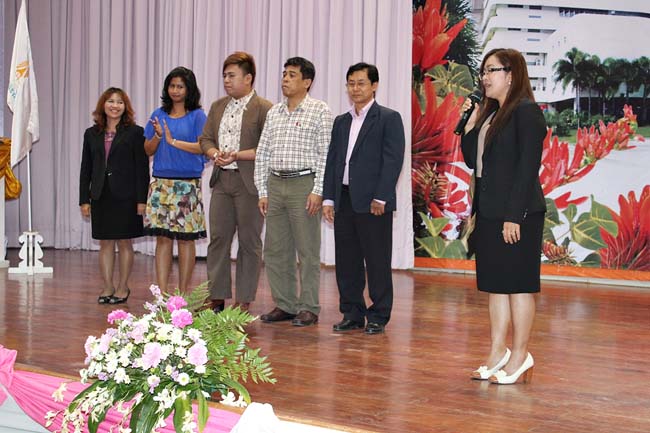 ปฐมนิเทศนิสิตศึกษาศาสตร์ ระดับปริญญาตรี วันที่ 1 มิถุนายน 2556 ณ หอประชุมปาริชาต มหาวิทยาลัยทักษิณ วิทยาเขตสงขลา ภาพที่ 41