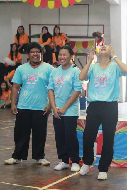 สาขาวิชาการศึกษาปฐมวัย จัดโครงการ “ปฐมวัยซู่ซ่า กีฬาสีซู่ซี่” ในวันเสาร์ที่ 2 พฤศจิกายน 2556 ณ ยิมเนเซียม มหาวิทยาลัยทักษิณ ภาพที่ 28