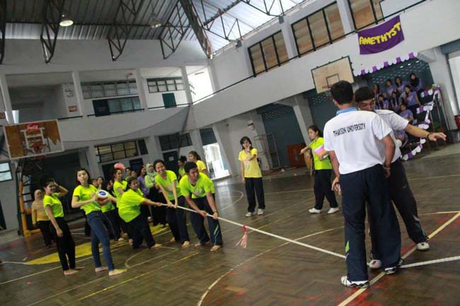 สาขาวิชาการศึกษาปฐมวัย จัดโครงการ “ปฐมวัยซู่ซ่า กีฬาสีซู่ซี่” ในวันเสาร์ที่ 2 พฤศจิกายน 2556 ณ ยิมเนเซียม มหาวิทยาลัยทักษิณ ภาพที่ 45