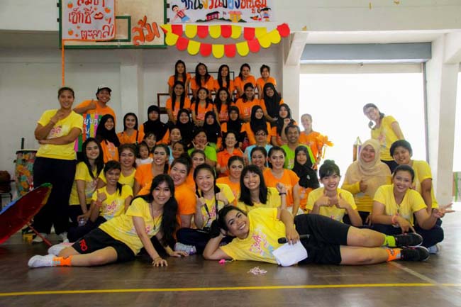 สาขาวิชาการศึกษาปฐมวัย จัดโครงการ “ปฐมวัยซู่ซ่า กีฬาสีซู่ซี่” ในวันเสาร์ที่ 2 พฤศจิกายน 2556 ณ ยิมเนเซียม มหาวิทยาลัยทักษิณ ภาพที่ 111