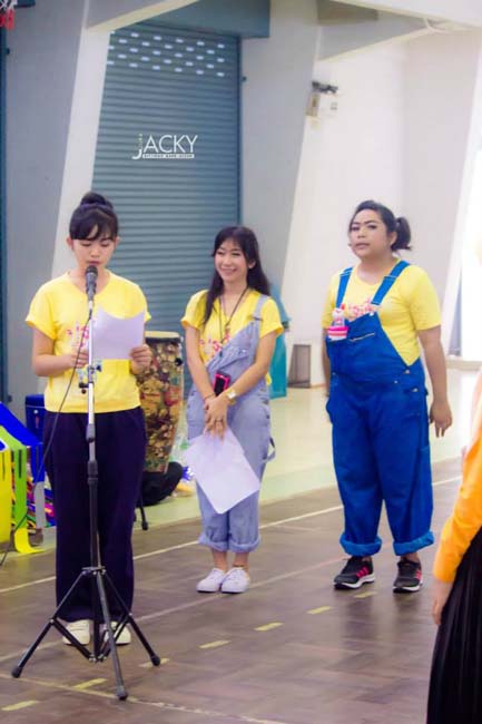 สาขาวิชาการศึกษาปฐมวัย จัดโครงการ “ปฐมวัยซู่ซ่า กีฬาสีซู่ซี่” ในวันเสาร์ที่ 2 พฤศจิกายน 2556 ณ ยิมเนเซียม มหาวิทยาลัยทักษิณ ภาพที่ 155