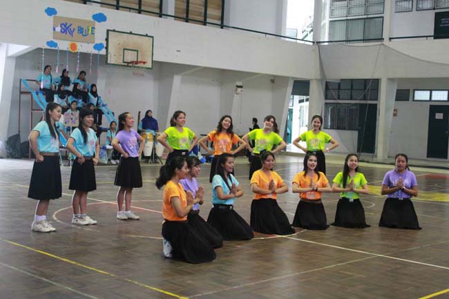 สาขาวิชาการศึกษาปฐมวัย จัดโครงการ “ปฐมวัยซู่ซ่า กีฬาสีซู่ซี่” ในวันเสาร์ที่ 2 พฤศจิกายน 2556 ณ ยิมเนเซียม มหาวิทยาลัยทักษิณ ภาพที่ 166