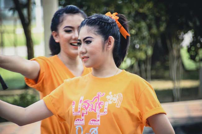 สาขาวิชาการศึกษาปฐมวัย จัดโครงการ “ปฐมวัยซู่ซ่า กีฬาสีซู่ซี่” ในวันเสาร์ที่ 2 พฤศจิกายน 2556 ณ ยิมเนเซียม มหาวิทยาลัยทักษิณ ภาพที่ 183