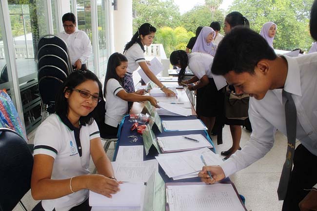 โครงการสัมมนานิสิตระหว่างฝึกปฎิบัติการสอน 14 สิงหาคม 2556 ภาพที่ 9