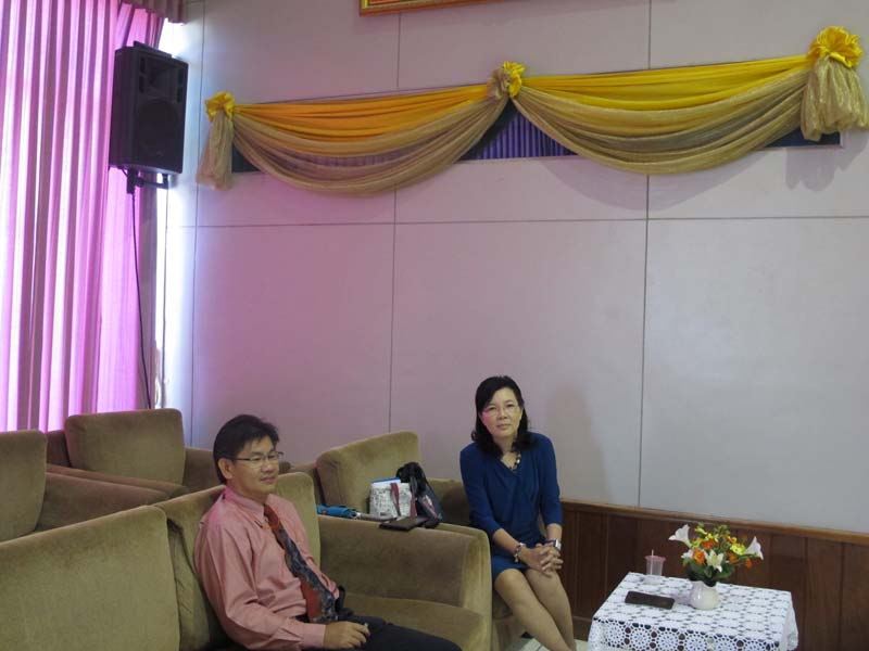 โครงการอบรมพี่เลี้ยง เรื่อง"การจัดการเรียนรู้ในศตวรรษที่ 21 สำหรับครูพี่เลี้ยงนิสิตหลักสูตรการศึกษาบัณฑิต (หลักสูตร 5 ปี) ปีการศึกษา 2556 ภาพที่ 17
