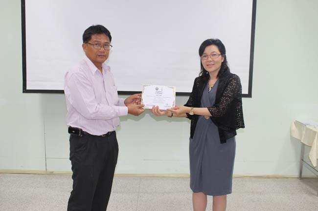 โครงการพัฒนาบุคลากรทางการศึกษาเพื่อให้มีหรือเลือนเป็นวิทยฐานะ ชำนาญการพิเศษ รุ่นที่ 21 ภาพที่ 32